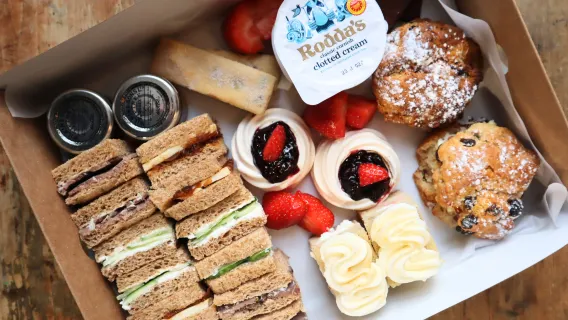 Picnic Box Afternoon Tea for Two • Nottingham City Centre