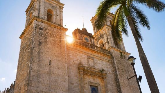 Chichen Itza & Valladolid: Private Tour + Cenote Swim + Buffet