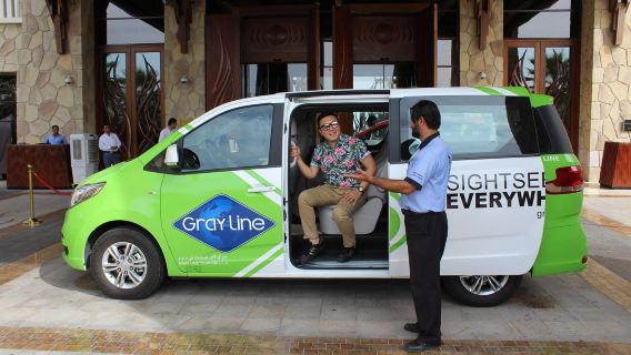 Dubai: Full Day Private Vehicle Rental with Driver