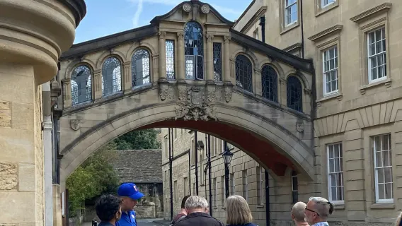Combined Oxford University Walking & Punting Tour