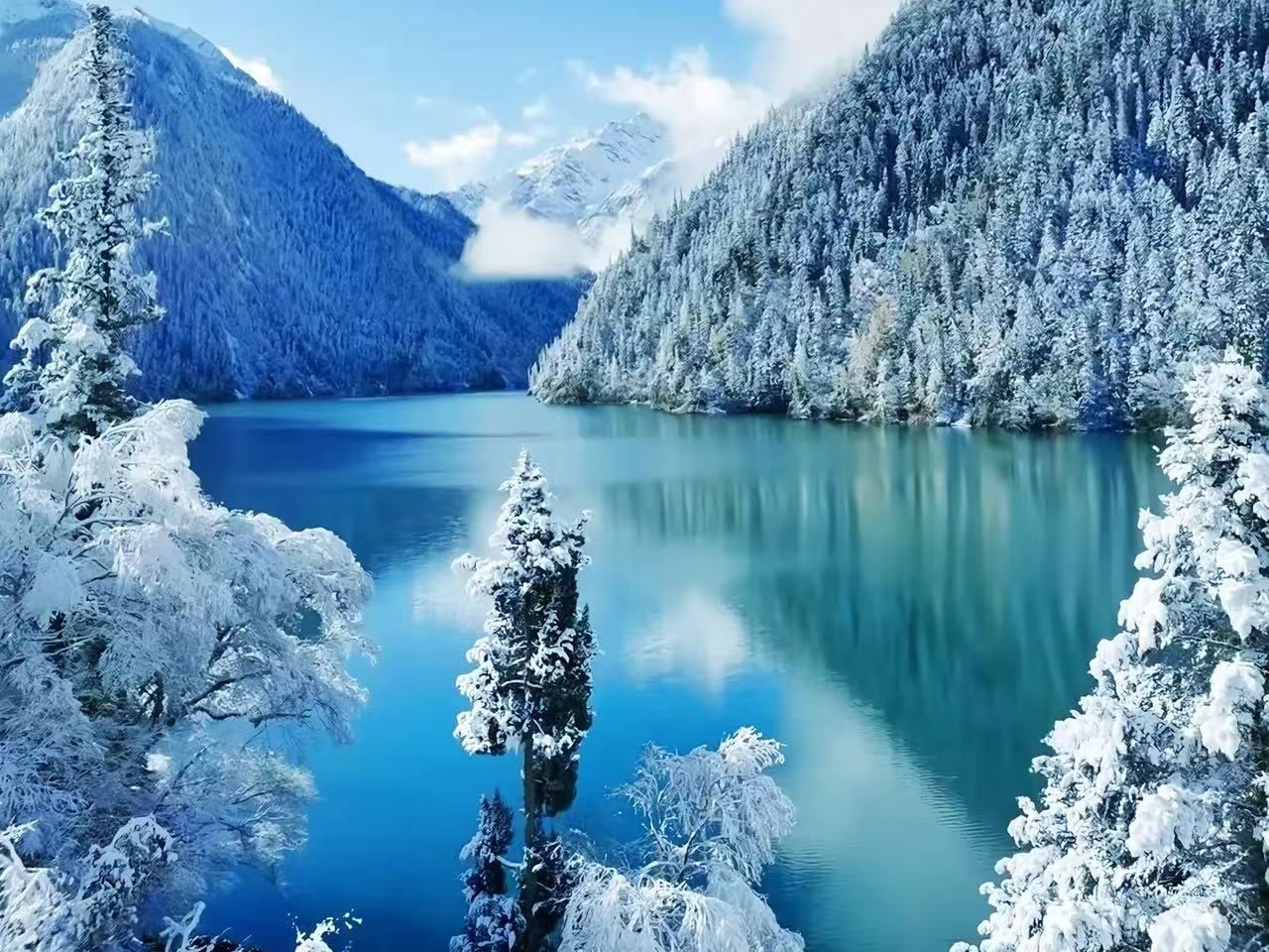 Tur harian 3 hari ke Jiuzhaigou + Huanglong dari Chengdu (perjalanan pribadi dengan rental mobil dan sopir)