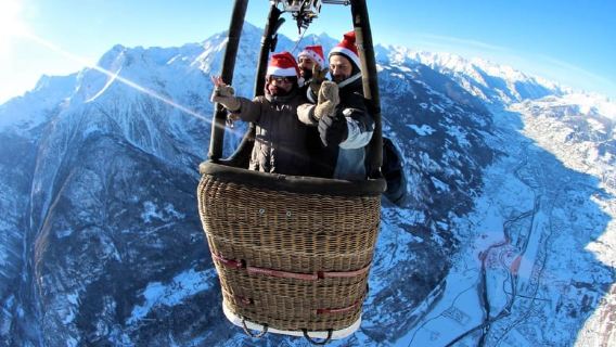 Aosta: Hot-air balloon flight with splendid view of the Alps