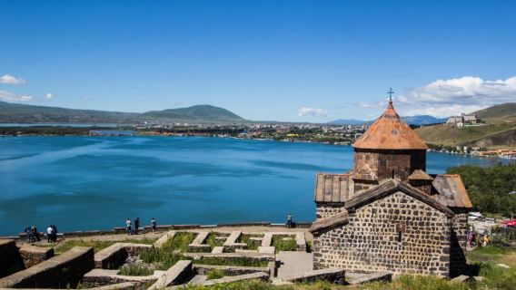 Eriwan: Garni-Tempel, Geghard-Kloster und Tour zum Sewansee