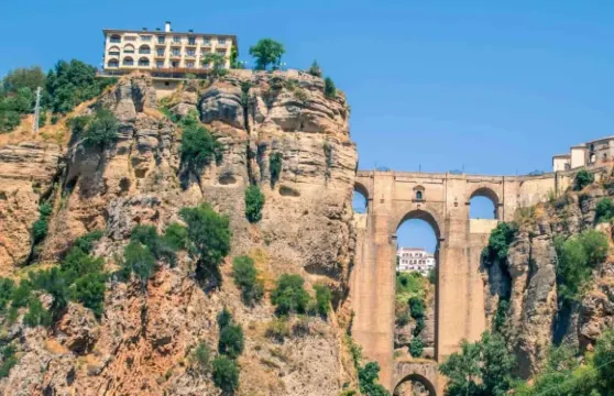 西班牙龍達新橋+鬥牛場+埃爾塔霍峽谷【中文司機/可訂多日】