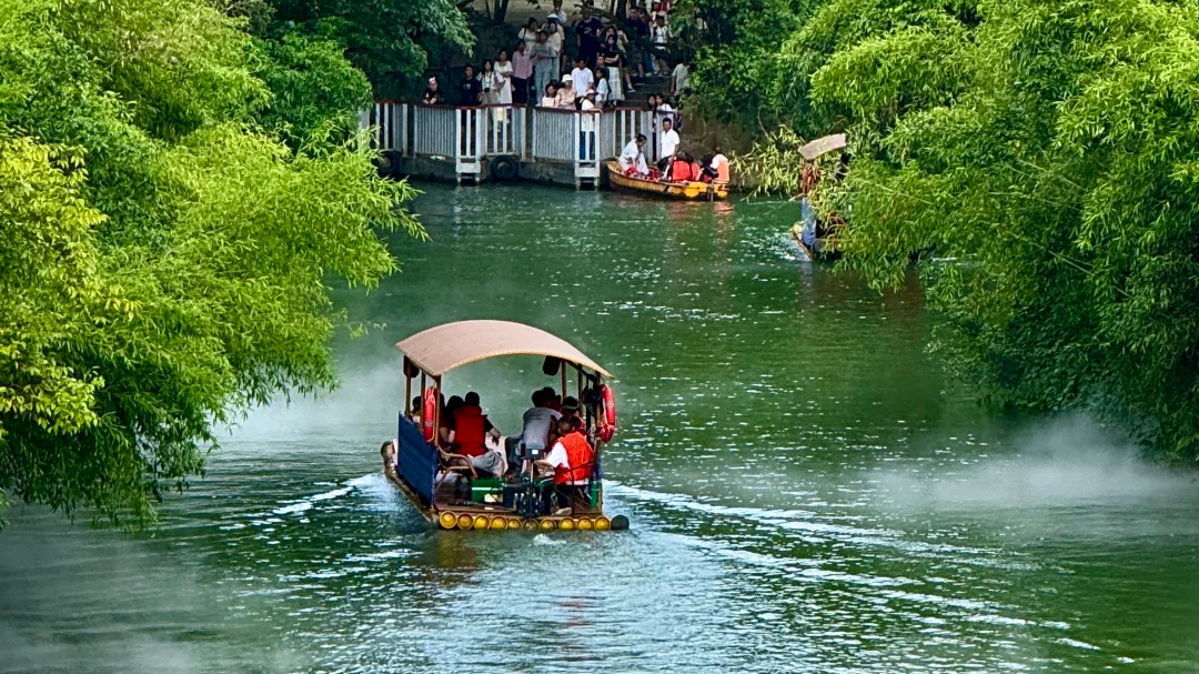 青岩古鎮+天河潭+夜郎谷私人導覽一日遊【獨立私人導覽+上門接送】