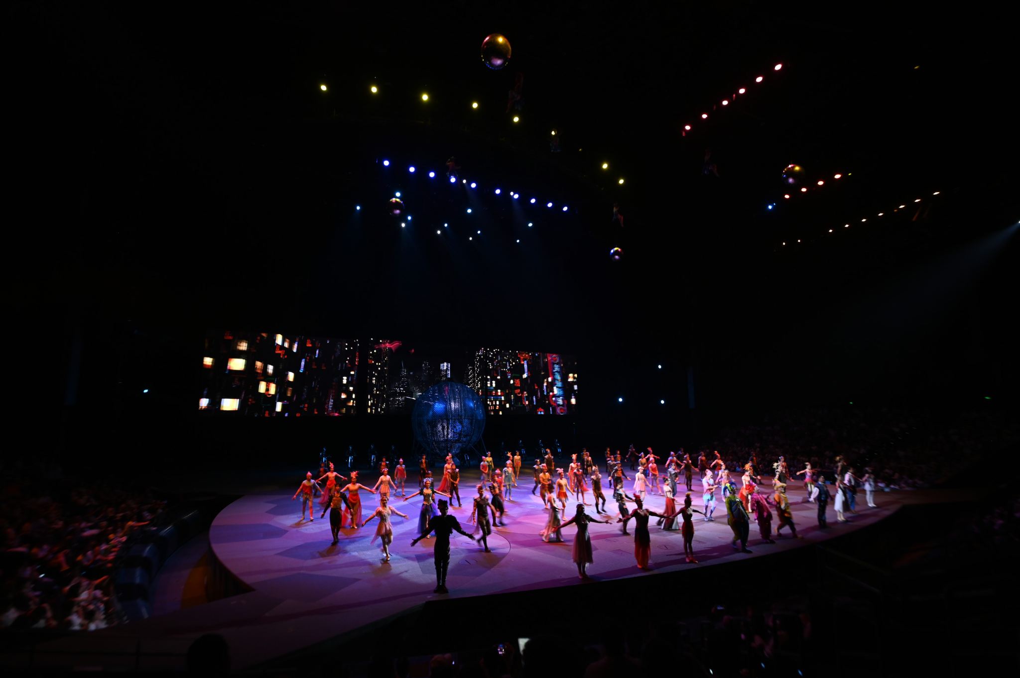 ตั๋ว VIP Han Show, ทัวร์เดินชมถนน Chu River Han Street และอาหารเย็นที่ SKP