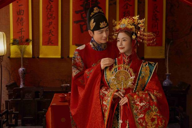 Jiamusi Huanan Huachuan Tangyuan multilingual guide services, private charter, customized travel planning, business accompaniment, and professional photography documentation.