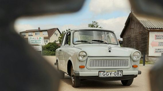 Taman Memento: Pemindahan Trabant Persendirian