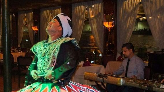 Le Caire : Croisière-dîner sur le Nil + spectacle + transferts privés