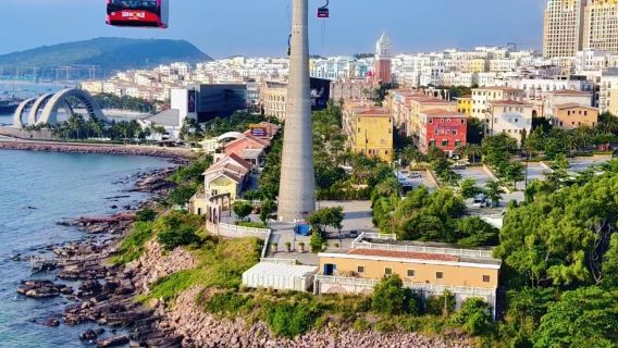 Esplorazione dell'isola meridionale di Phu Quoc + tour di un giorno in funivia a Hòn Thơm (incluso pranzo a buffet)