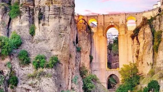 西班牙塞維利亞來回 龍達+馬拉加-精華線路-可包車-精選