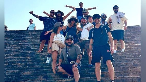 Pyramids of Teotihuacan without traps for tourists