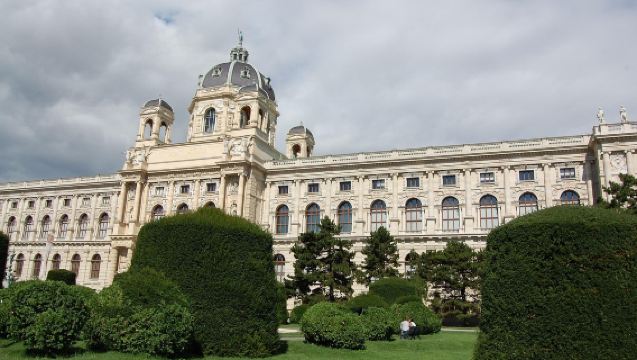 奧地利維也納-經典全線打卡-美泉宮-美景宮｜包車專線