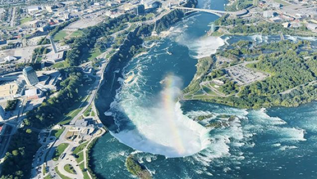 Departing from Toronto: 1-day tour to Niagara Falls (join-in tour)