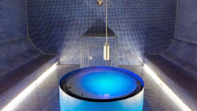 Busan shinsegae centum city spa land admission ticket for 4 hours | Free storage service with optional access to 18 different hot springs and 13 themed spas