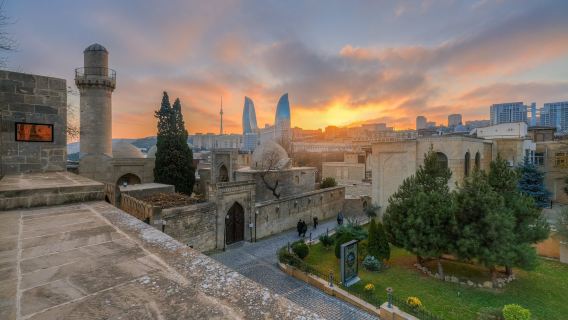 Baku City Walking Tour: Old City, Boulevard, Highland Park & Wine Tasting