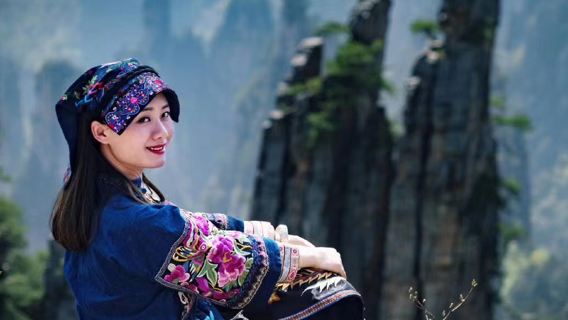 鳳凰古城+芙蓉鎮+十八洞村+茶峒+苗寨+猛洞河漂流（免費行程定制+可以接待自由行+親子遊+公司會議團）