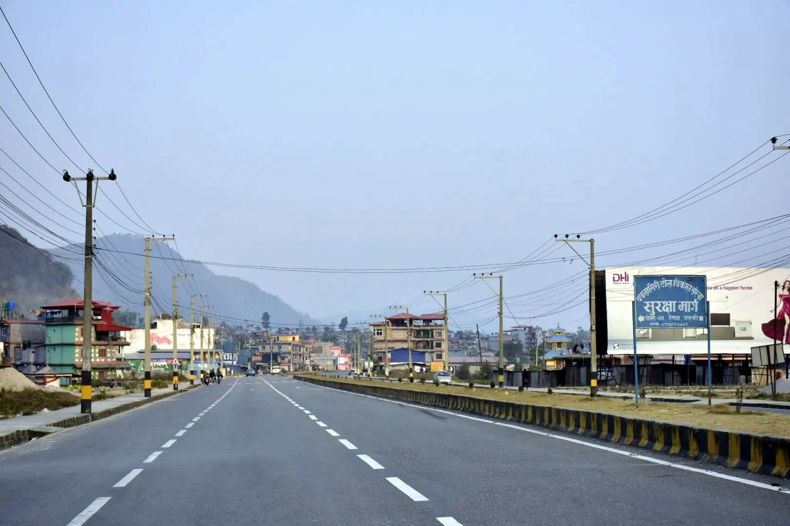 กาฐมาณฑุ/โปขรา/ชิตวัน/ลัมบินี รถทัวร์ระหว่างเมืองในประเทศเนปาล รถทัวร์หรูในเนปาล