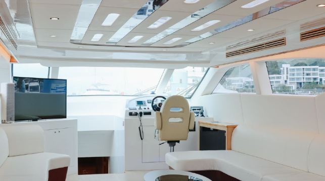 【深圳遊艇出海】深圳七星灣80尺東進號超大豪華新遊艇包船出海+水上滑梯+海釣+駕駛體驗