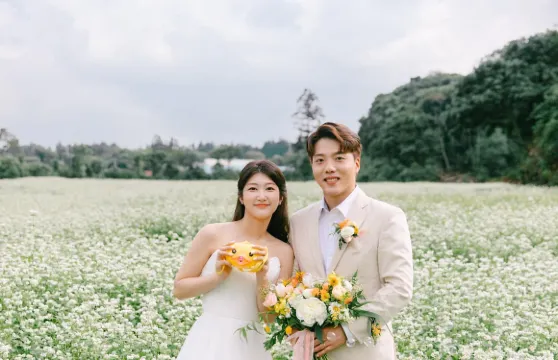 延安Trip Moments【商業攝影攝像/婚紗寫真婚禮跟拍航拍街拍抓拍約拍/多語種翻譯】