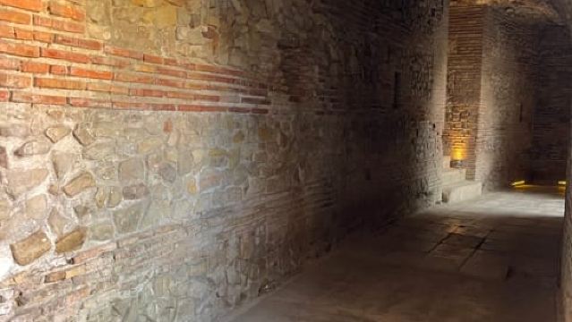 From Tirana: Durres & Kruja History and Local Food Day Trip