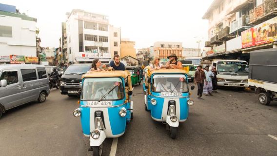 Kolombo: Tur Sorotan Kota Tuk Tuk dengan Makan Siang
