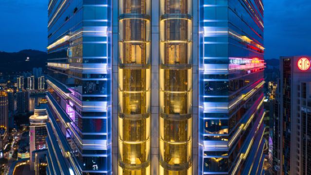 Chongqing World Trade Center Rooftop 131 High-Altitude Rappelling Experience + Video & Photo Shoot