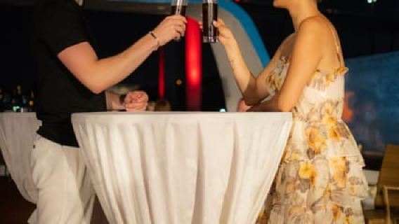 Istanbul: crociera con cena sul Bosforo e spettacolo notturno turco