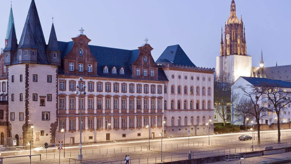 德國法蘭克福-海德堡城堡-老城區一日遊【中文專車-舒適純淨】