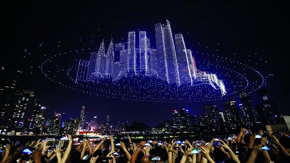 Chongqing Trendy Half-Day Tour: Blending Ancient and Modern (English Commentary)