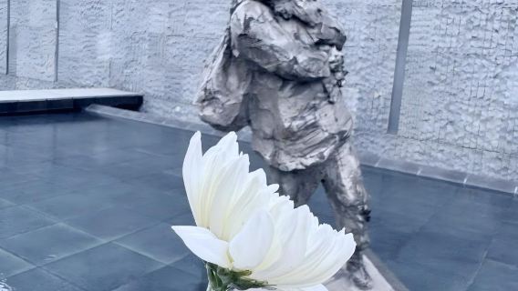 【精品團/私人導覽】侵華日軍南京大屠殺遇難同胞紀念館專業人員導覽+高清耳麥—可加選含門票預約