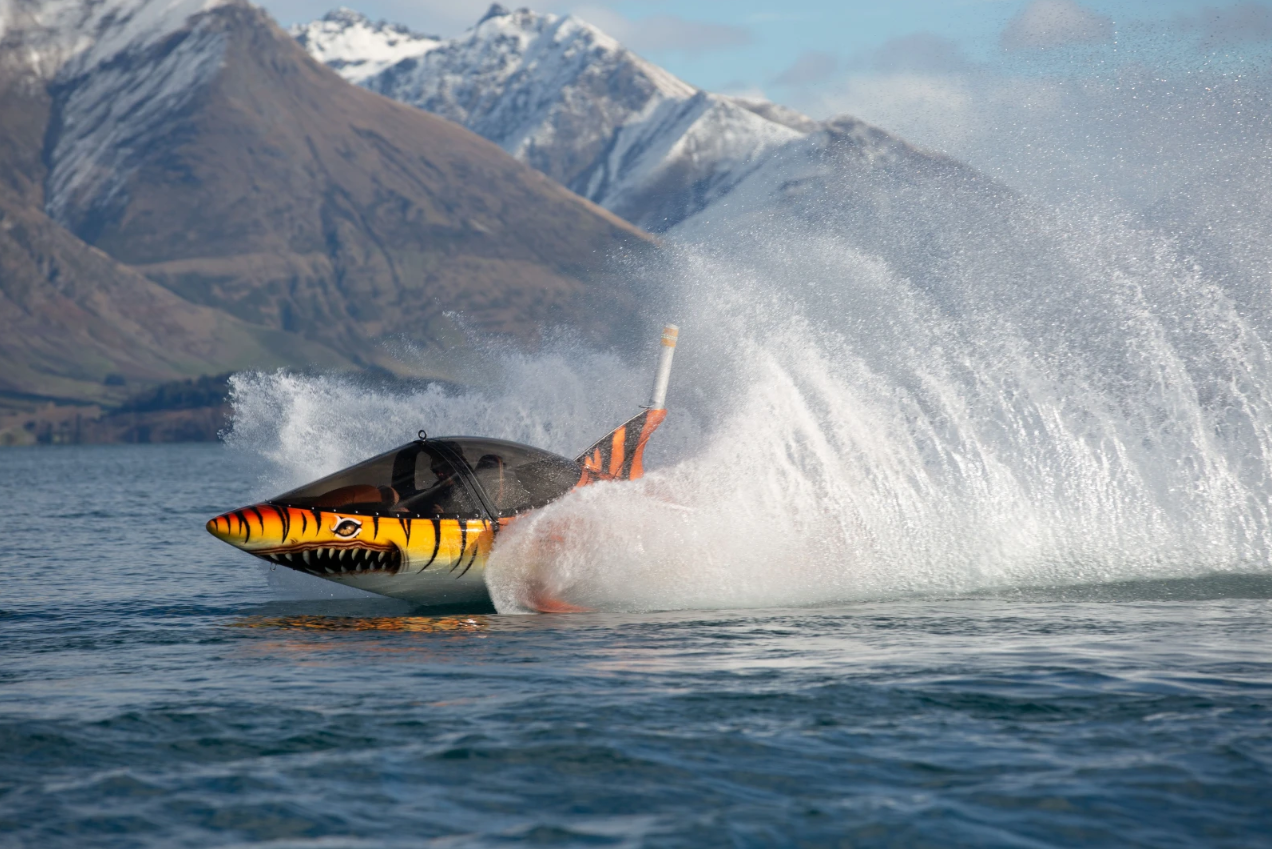 Quilpie Watersports: Esperienza con motoscafo Hydro Attack Shark, motoscafo Thunder Jet, parapendio e guida di moto d'acqua