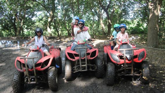 Experiência de Passeio de Quadriciclo ATV em Ubud pela Wahana Bali Adventure