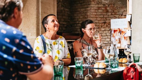 Vienna: Hidden Wine Cellars Tasting Experience