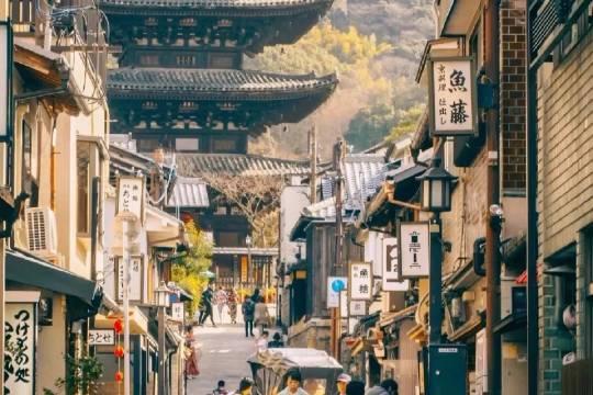 京都+清水寺+三年阪二年阪+法觀寺（八阪之塔）+八阪神社+先鬥町通+祇園+鴨川一日遊