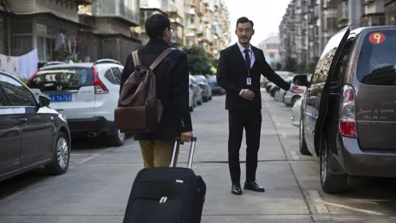 Flughafentransfer in Bangkok, Thailand - Transferdienst für Pattaya, Hua Hin, Koh Chang und Bangkok, inklusive Abholung vom Flughafen und Rücktransfer, mit privatem Fahrservice