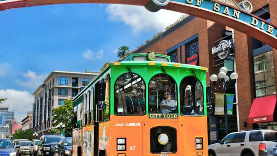 San Diego: City Lights Night Tour by Trolley