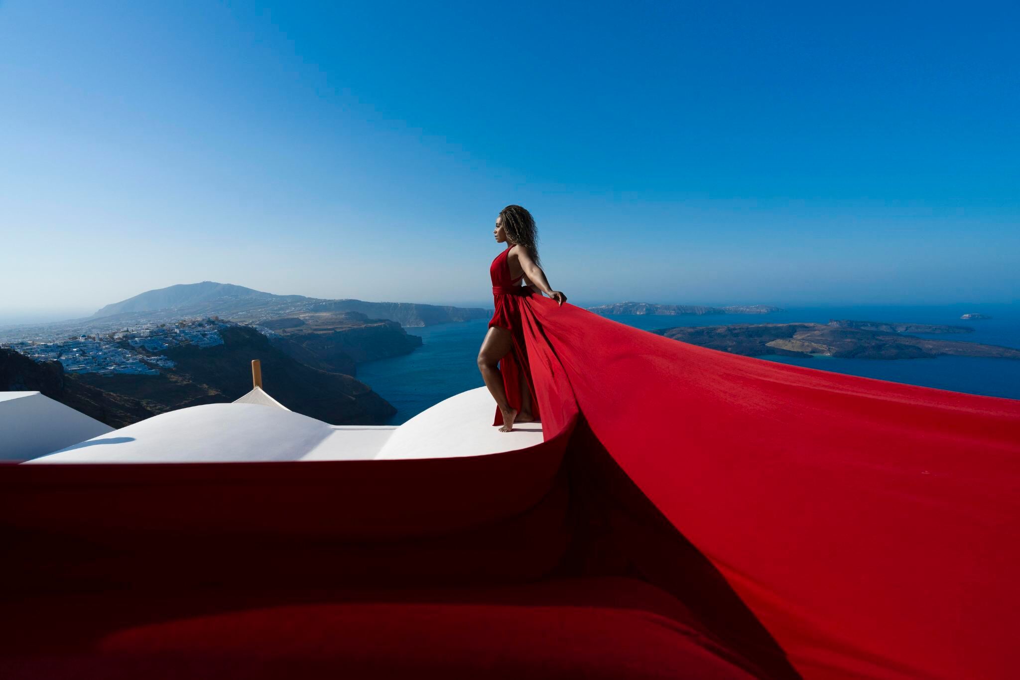 GreeceSantoriniTravel photography[Santorini Flying Dress Photoshoot]