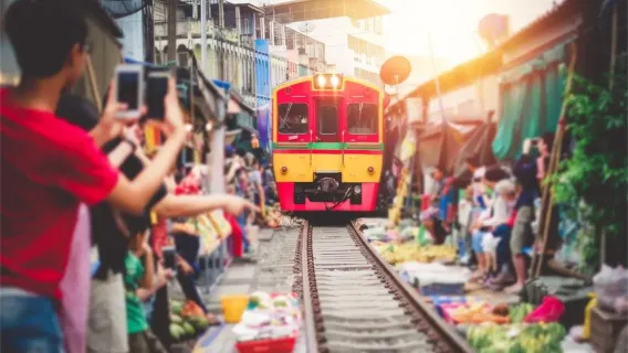Damnoen Saduak Floating Market and Maeklong Railway Market Day Tour