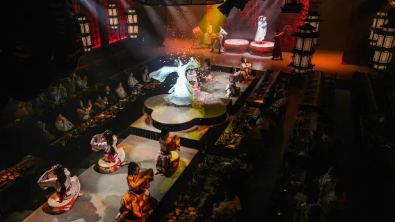 [Chongqing] Banquete Huá Lǐ · Banquete del Reino Bā: una experiencia inmersiva del festín real de la corte de hace mil años (gastronomía exquisita + espectáculo de danza + experiencia con trajes antiguos)