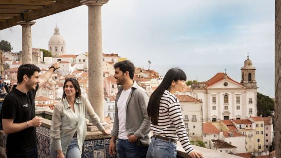 Lisbona: gita in barca privata, tour guidato a piedi, bicicletta e tram