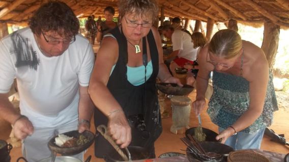 Thác Victoria Zimbabwe: Tour làng truyền thống