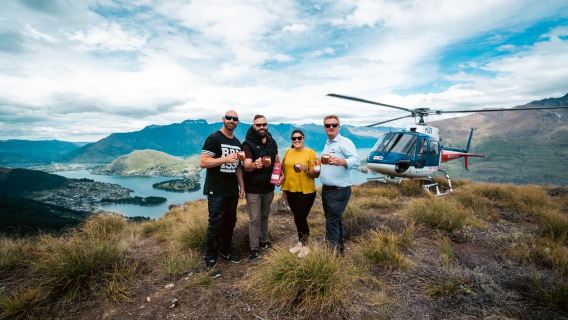 Queenstown: Helicopter Flight and Gin Tasting Tour