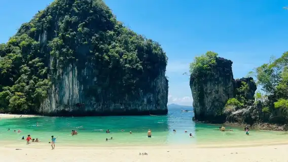 Hong Island Speed Boat Tour by Sea Eagle from Krabi