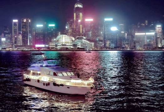 Hong Kong Victoria Harbour Night View Luxury Dreamer Night Cruise Ticket (includes unlimited snacks and beverages + Victoria Harbour photography)