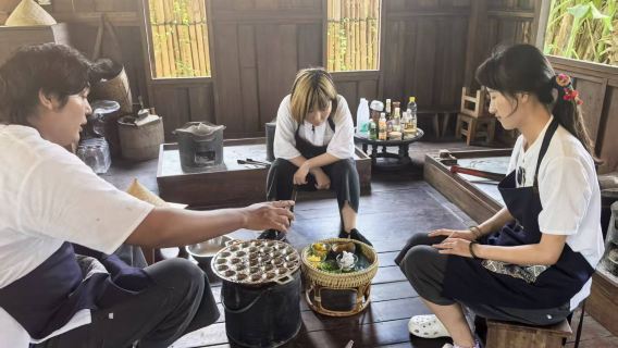 Sekolah Masakan Rumah Nenek [Kelas Memasak Masakan Thai Utara Tradisional]