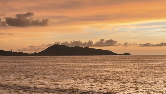 Phuket Meg Khram viral restaurant reservation service