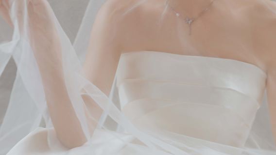 쯔중 여행 사진[기사 겸 가이드 겸 여행 사진 촬영 + 웨딩 사진 드론 촬영 미니 영화 + 메이크업 및 의상 제공 + 맞춤형 일정 설계 + 인원 제한 없음]