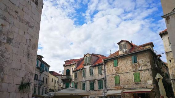 克羅埃西亞全境 陪同旅遊翻譯 展會翻譯 當地自由行地接 接機 （可私人定制）