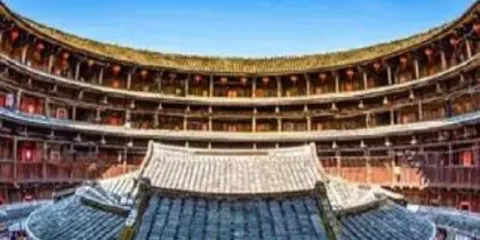 6-8人團頭等車可選|南靖雲水謠古鎮+永定土樓王一日遊贈登樓